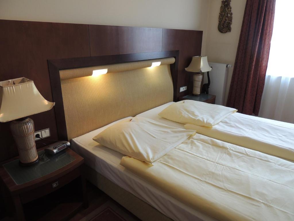 Royal Inn ケルン 部屋 写真